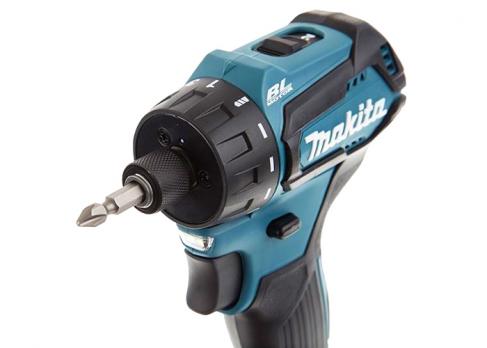 Аккумуляторный шуруповерт Makita DDF083Z
