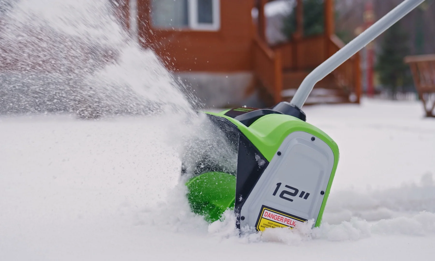 Снегоуборщик аккумуляторный Greenworks GD40SS