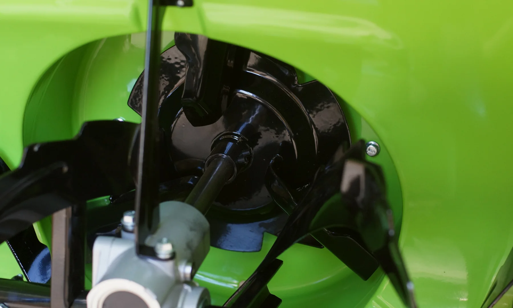 Снегоуборщик аккумуляторный Greenworks GD82ST56, 82V, 61 см, самоходный, бесщеточный, без АКБ и ЗУ (2602807)_16