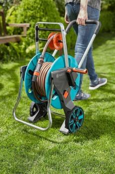 Тележка для шланга GARDENA CleverRoll M Easy с комплектом для полива металлическая 18547-20.000.00 18547-20.000.00